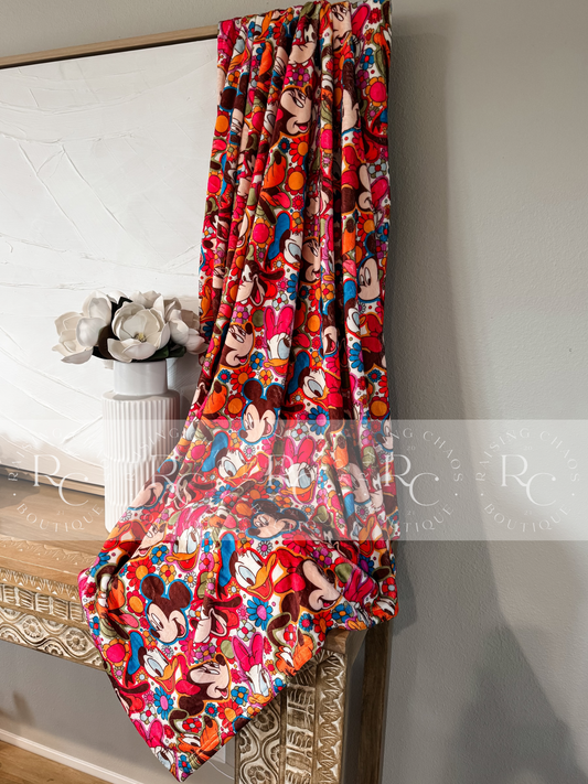 RTS - Retro Minnie & Mickey Plush Blanket 50x60