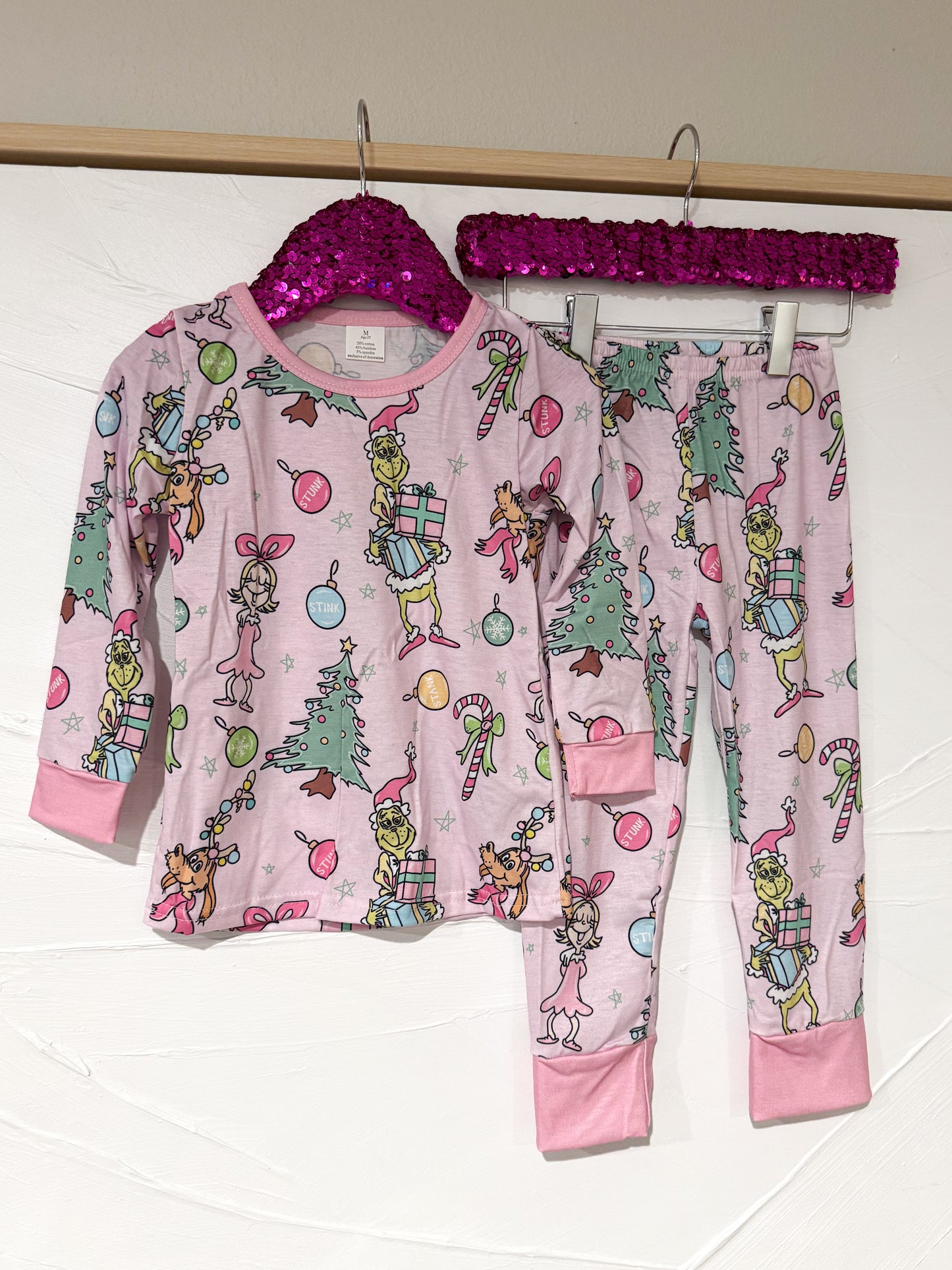 RTS - Pink Grinch Lounge Set
