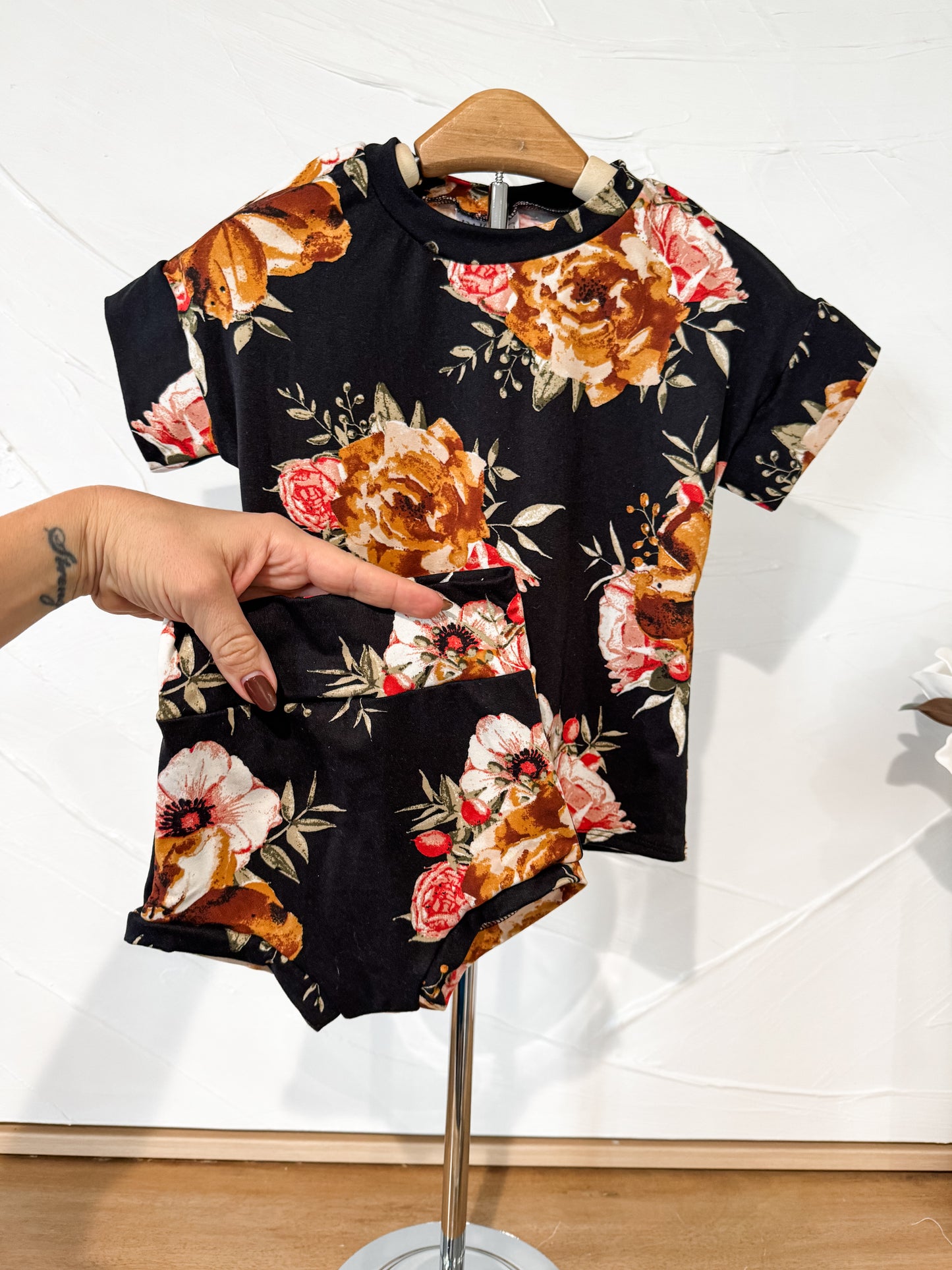 RTS Floral Lounge Set